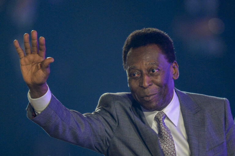 Governo eleito colocará o nome de Pelé no Porto de Santos